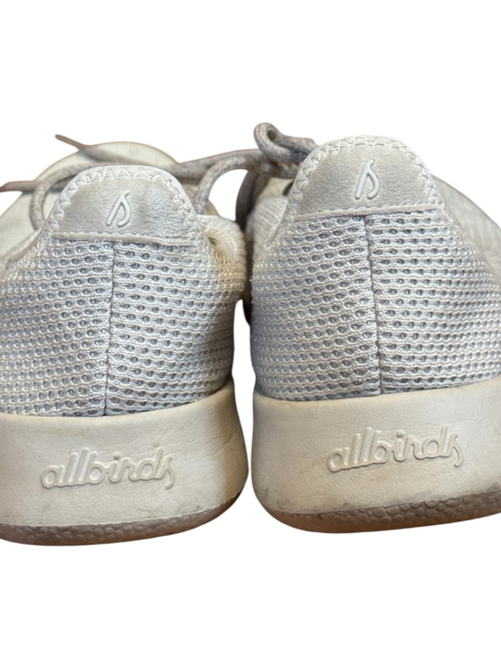 Allbirds Men's Tree Runners in the Wheat colorway Dark Beige Sole Size US 9